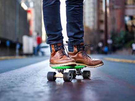 How To Stay Safe Riding On An Electric Skateboard?